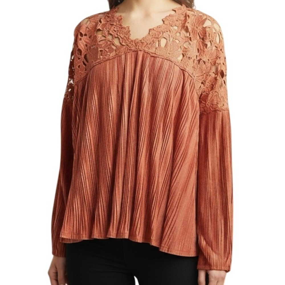 EXPRESS Dark  Pumpkin  Lace Embroidered Trim Belled‎ Sleeve Blouse M